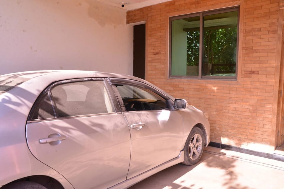 Parking, shuttle