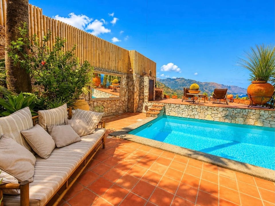 Seating area, Pool view, Sea view, Swimming pool