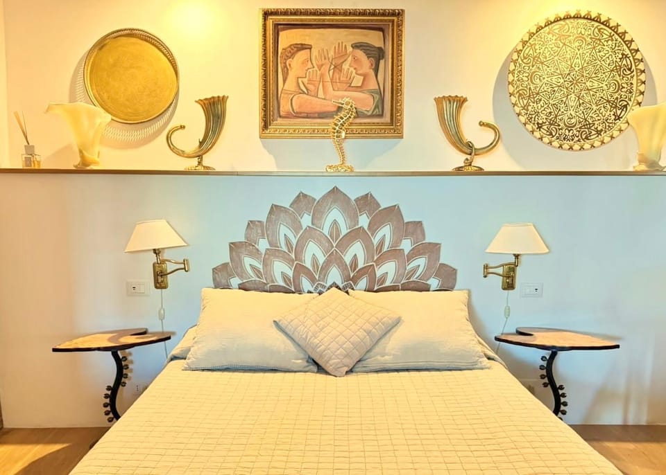 Bed, Decorative detail, Bedroom