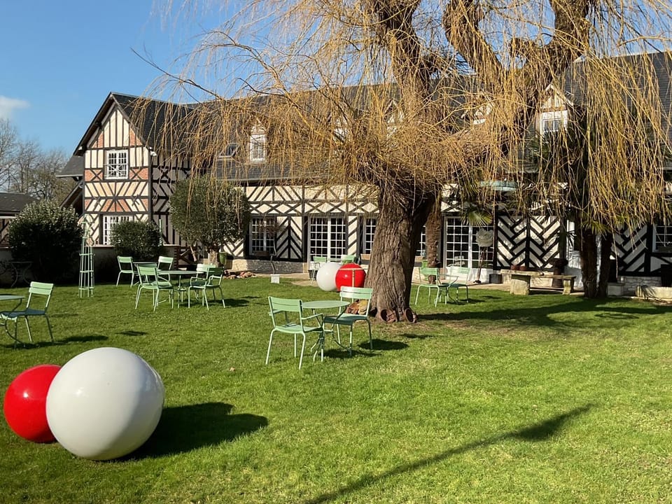 Property building, Garden