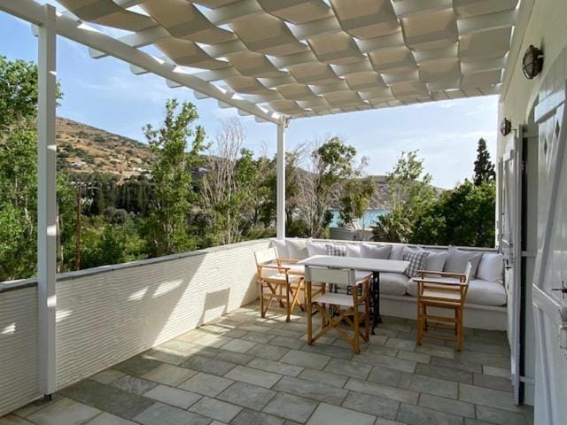 Summer Retreat, 50m from Gialia Beach by Explore Andros House in Decentralized Administration of the Aegean