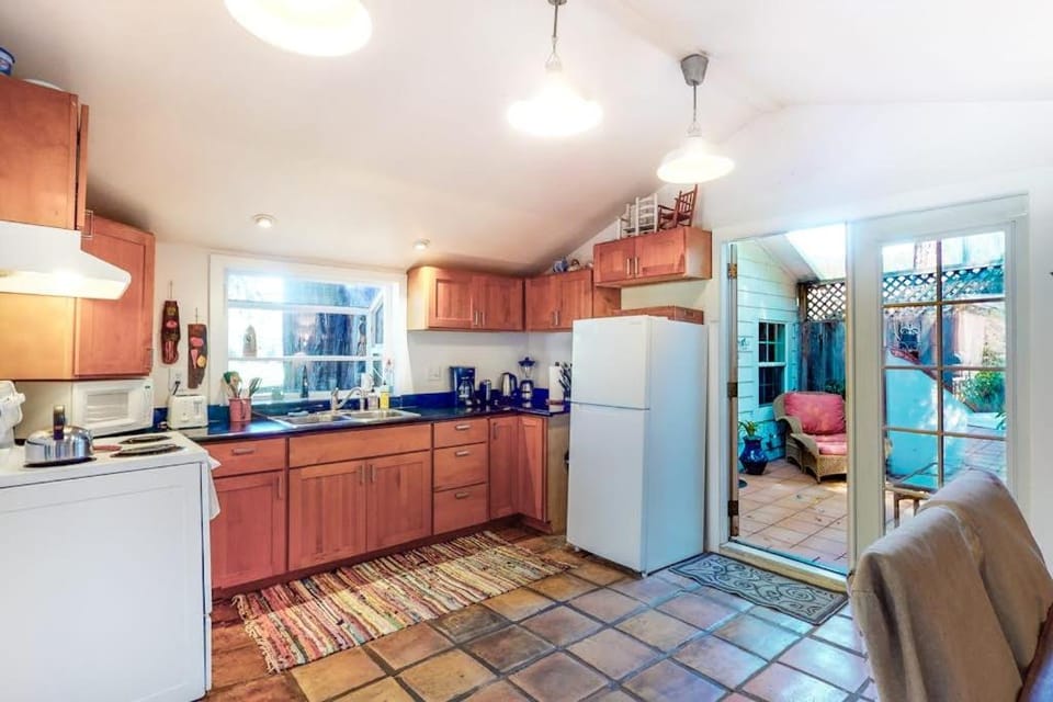 Vineyard Cottage House in Guerneville