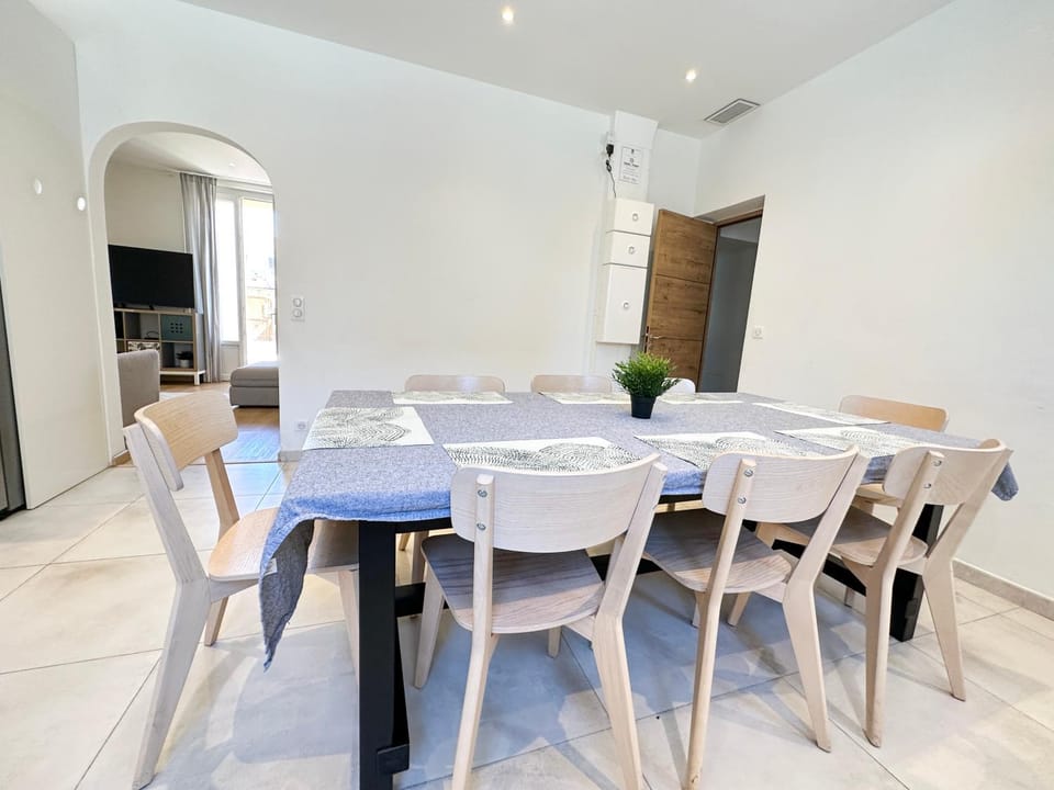 Maison de ville tout confort à Cannes et à 10 Minutes à pied de la plage House in Cannes