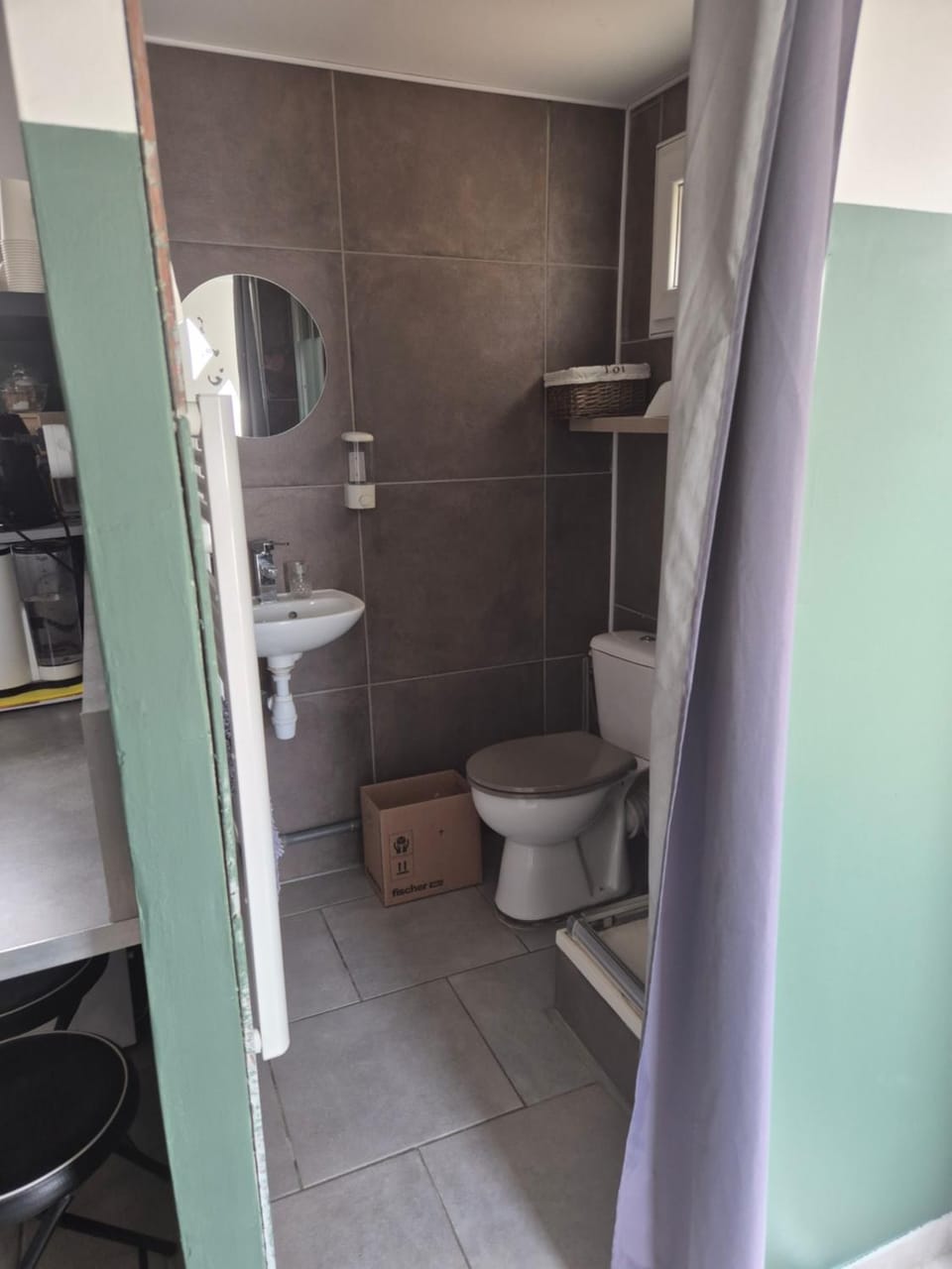 Chambre cosy avec terrasse Capsule hotel in Arles