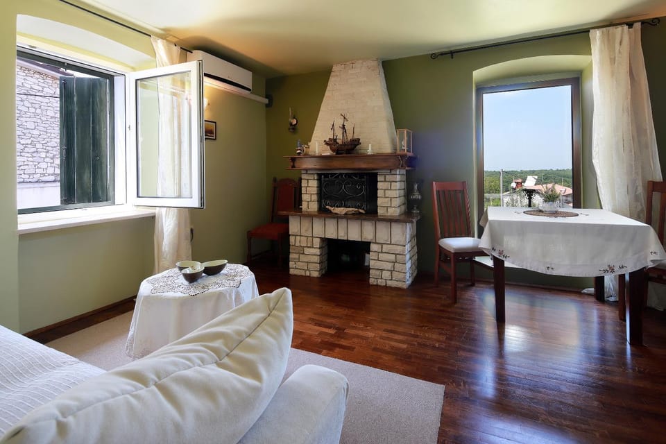 Apartments Casa Garibaldi Bed and Breakfast in Istria County