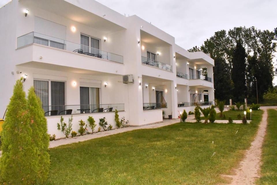 Property building, Garden view