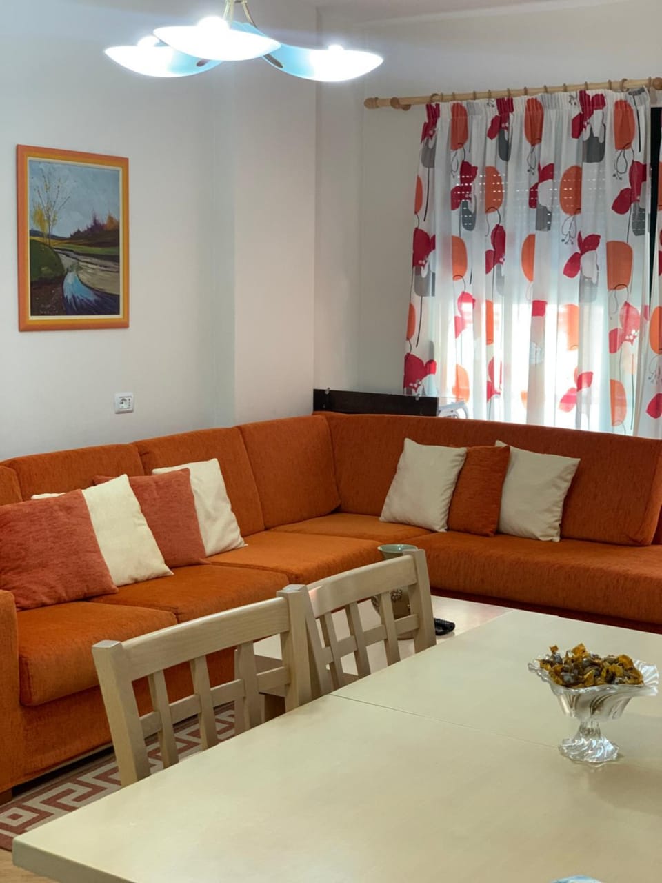 Living room, Seating area, Dining area, air conditioner