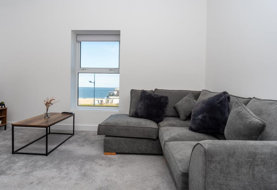 Sea Views Modern Two Bedroom Apartment Apartment in Lowestoft