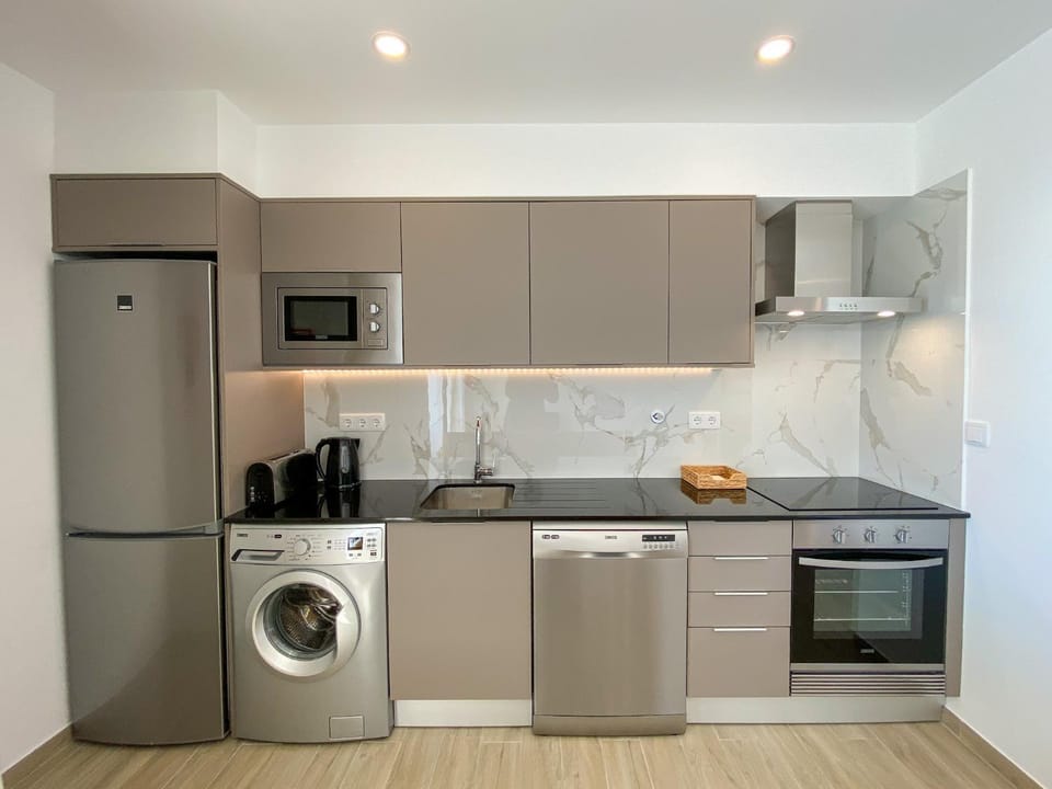 Kitchen or kitchenette