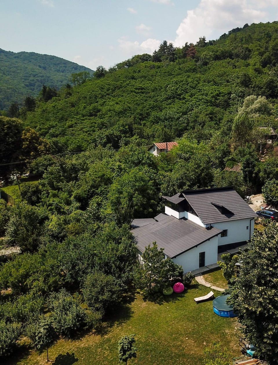 Property building, Spring, Garden, Garden view, Mountain view