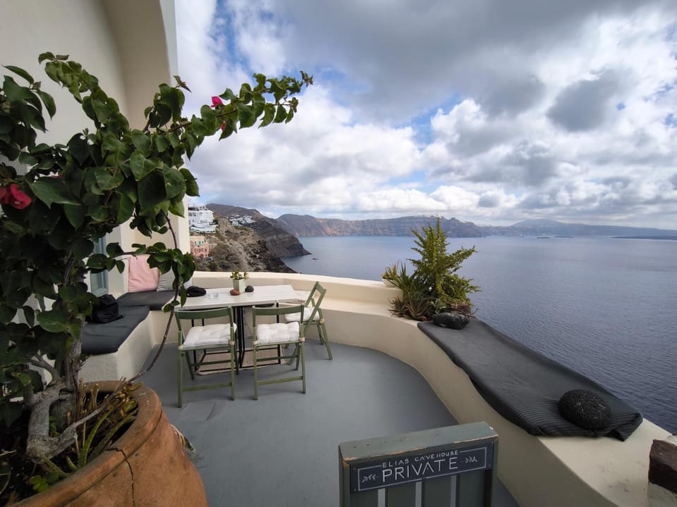 Patio, Natural landscape, View (from property/room), Balcony/Terrace, Seating area, Sea view