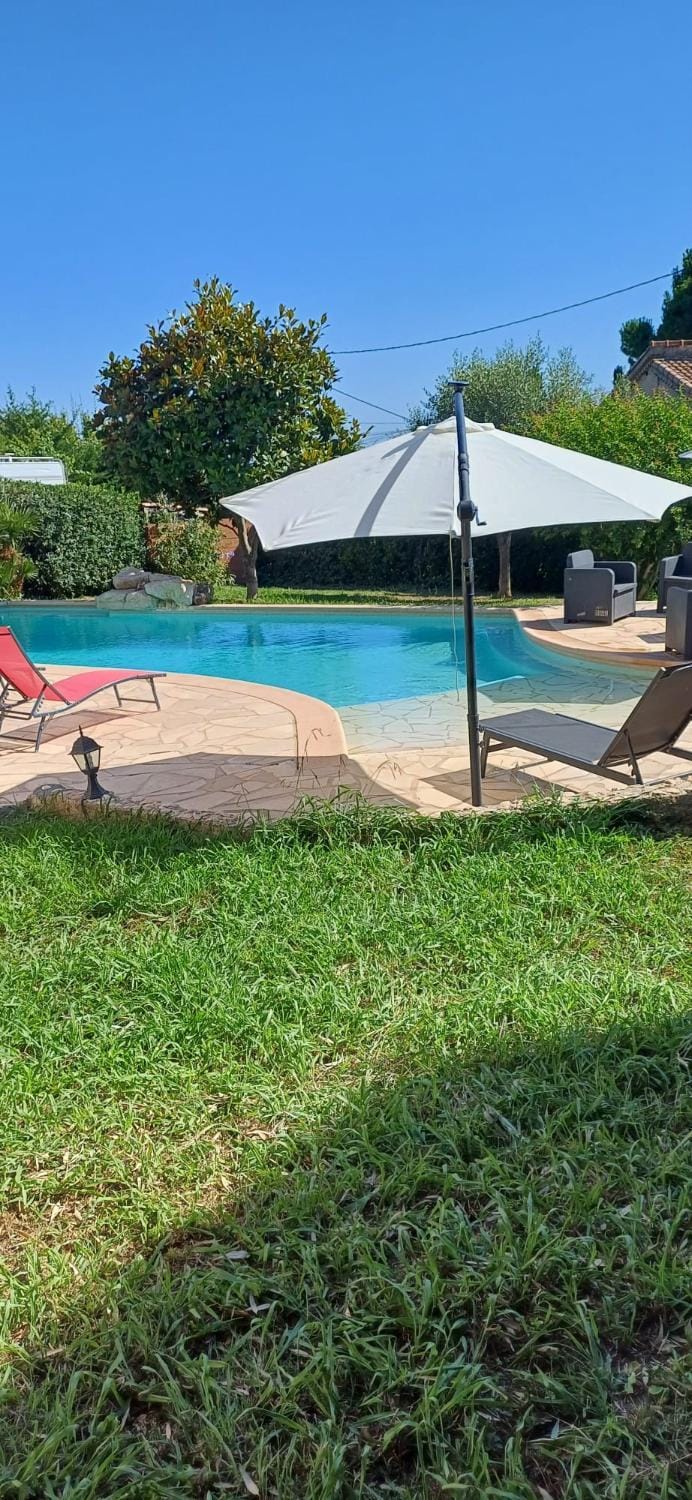 Garden, Swimming pool