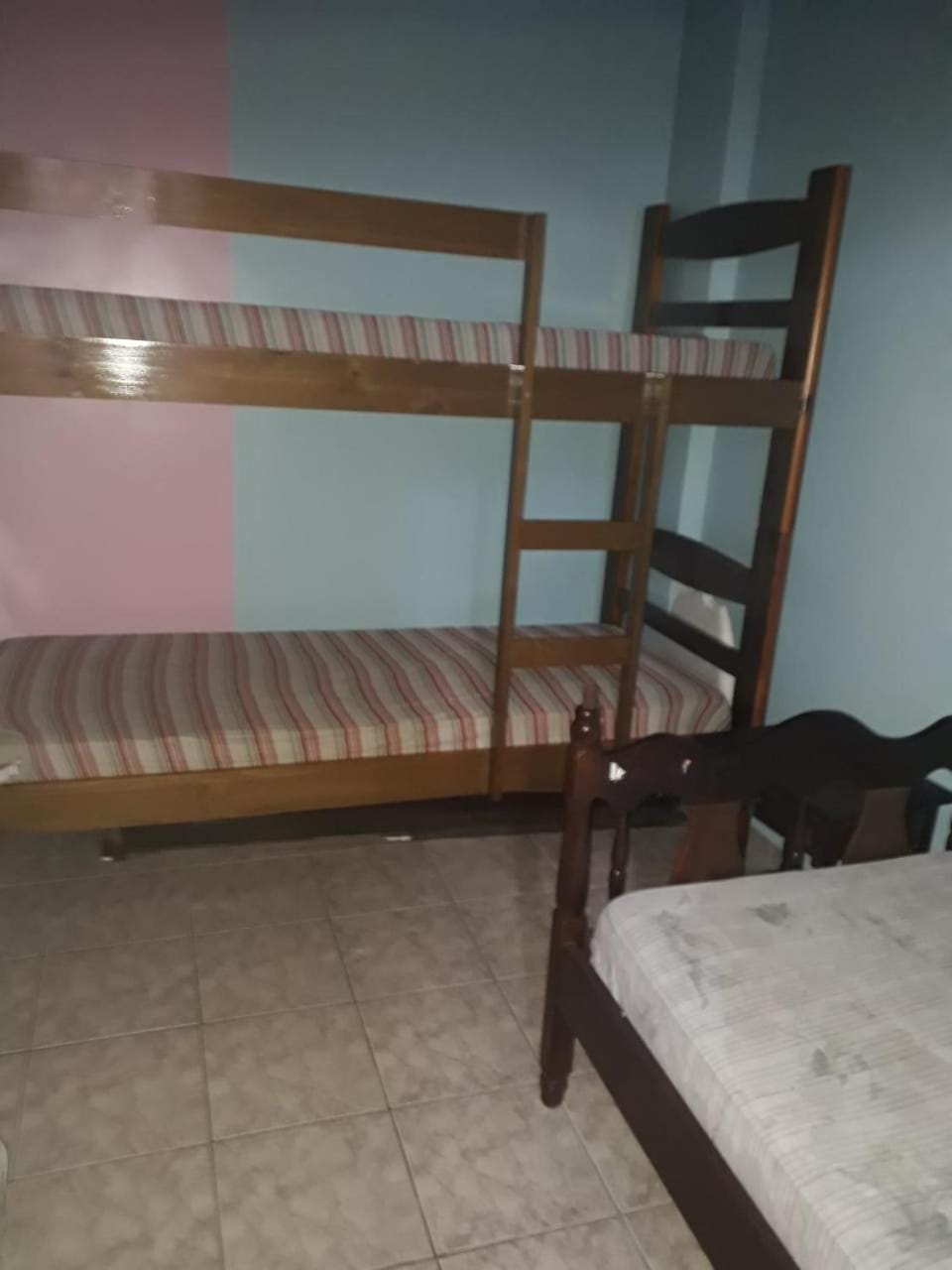 Bedroom, bunk bed