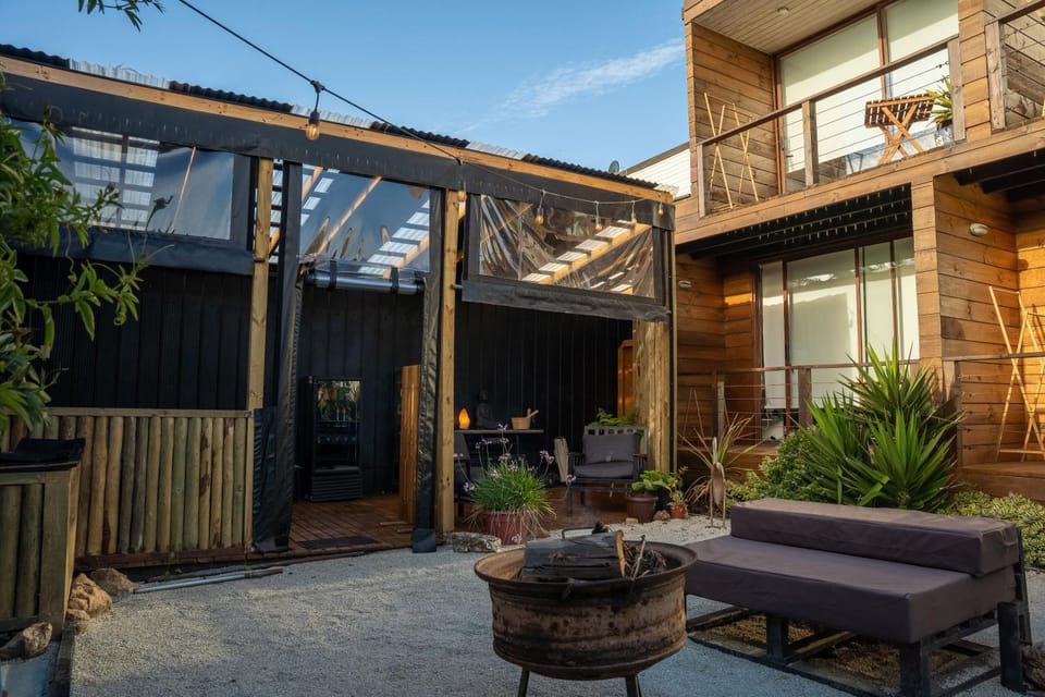 Patio, Spa and wellness centre/facilities