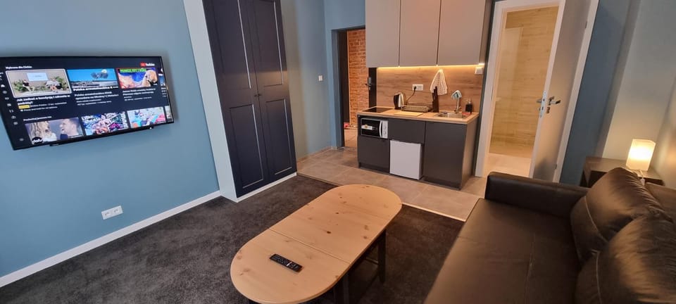 TV and multimedia, Kitchen or kitchenette