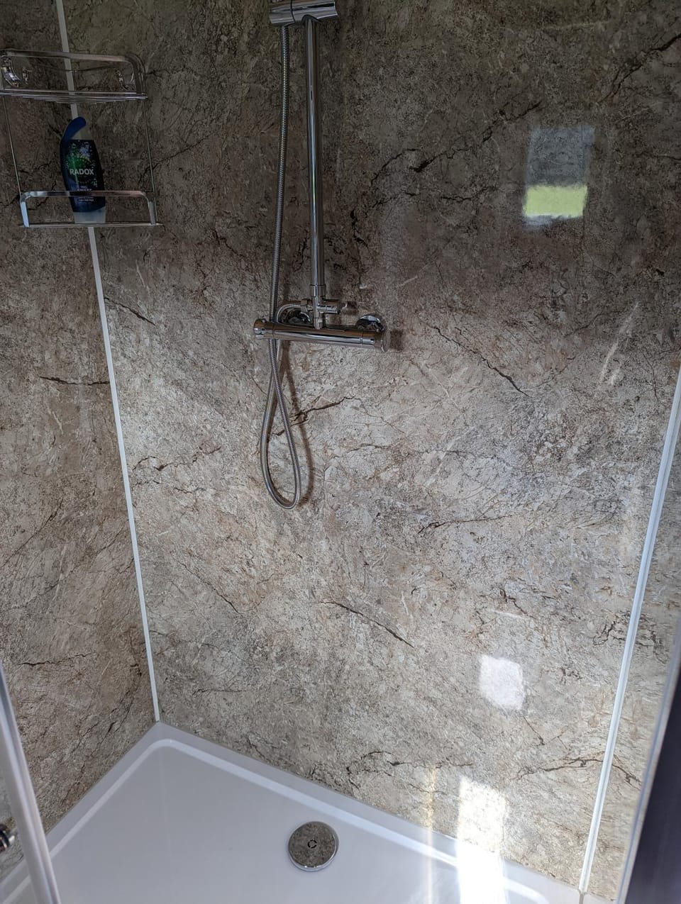 Bespoke luxury huts with hot tubs. Located in the black mountains. Apartment in Crucorney