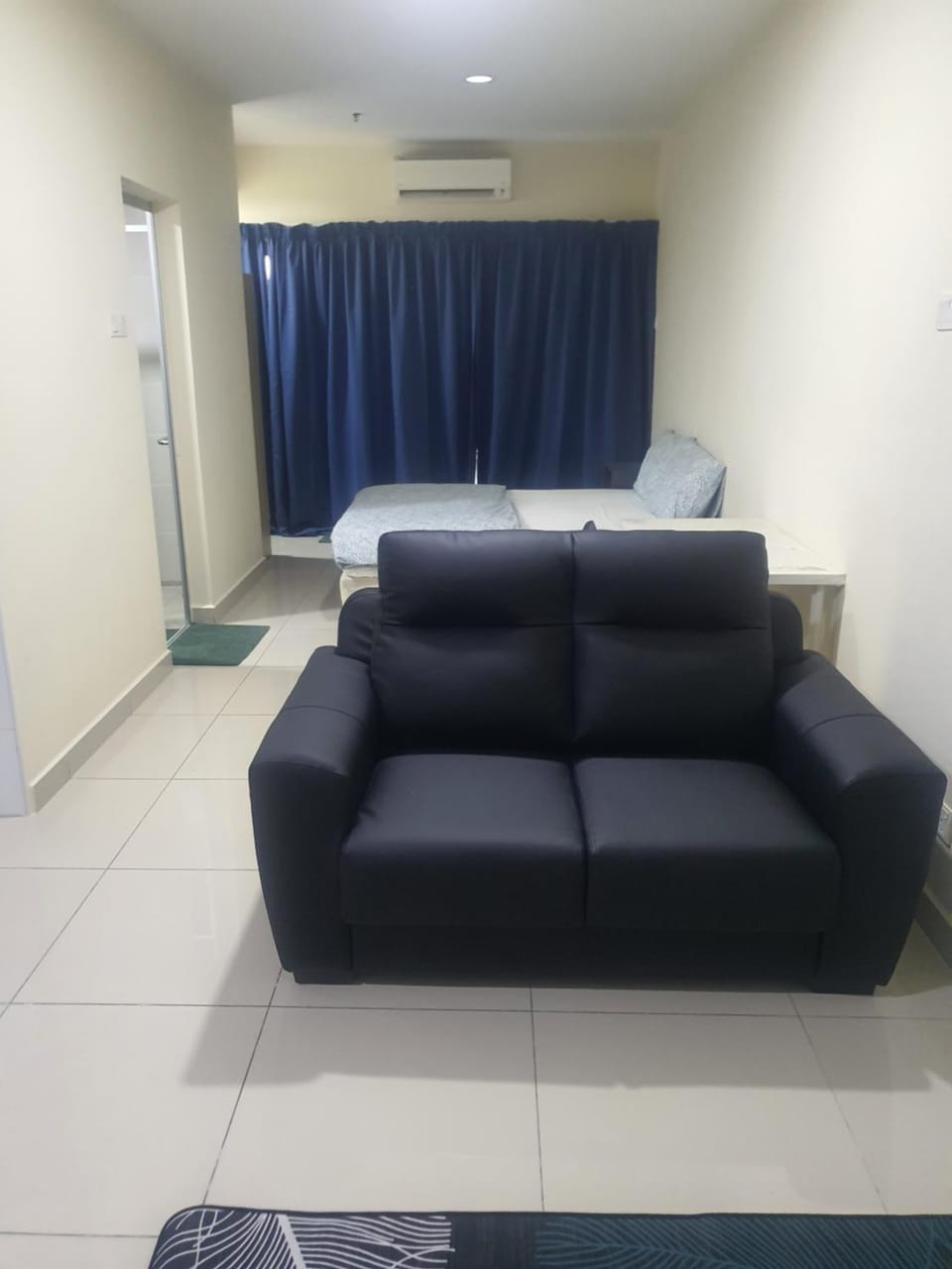 Lovely studio condo with balcony & pool @ Suria Jelutong Apartment in Selangor, Malaysia