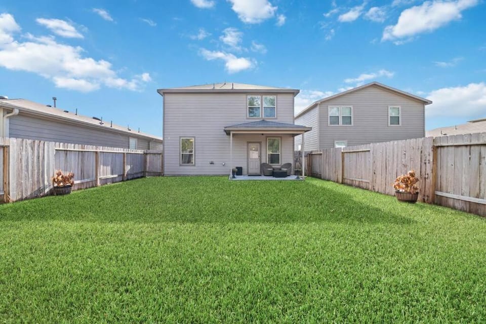N-E-G House - near DAVID WAYNE HOOKS Airport House in Houston