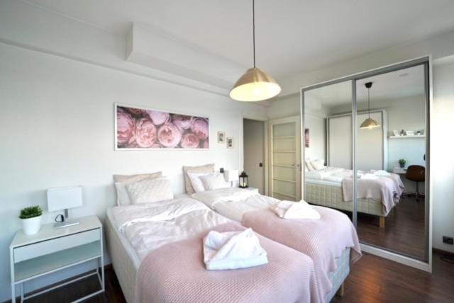 Cozy and Bright 2-Bedroom Apartment Washer and Dryer, King Size Bed Apartment in Rovaniemi