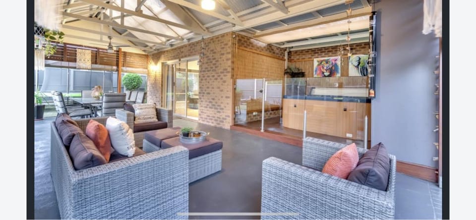 THE PLACE TO LIVE IN MELBOURNE House in Melbourne