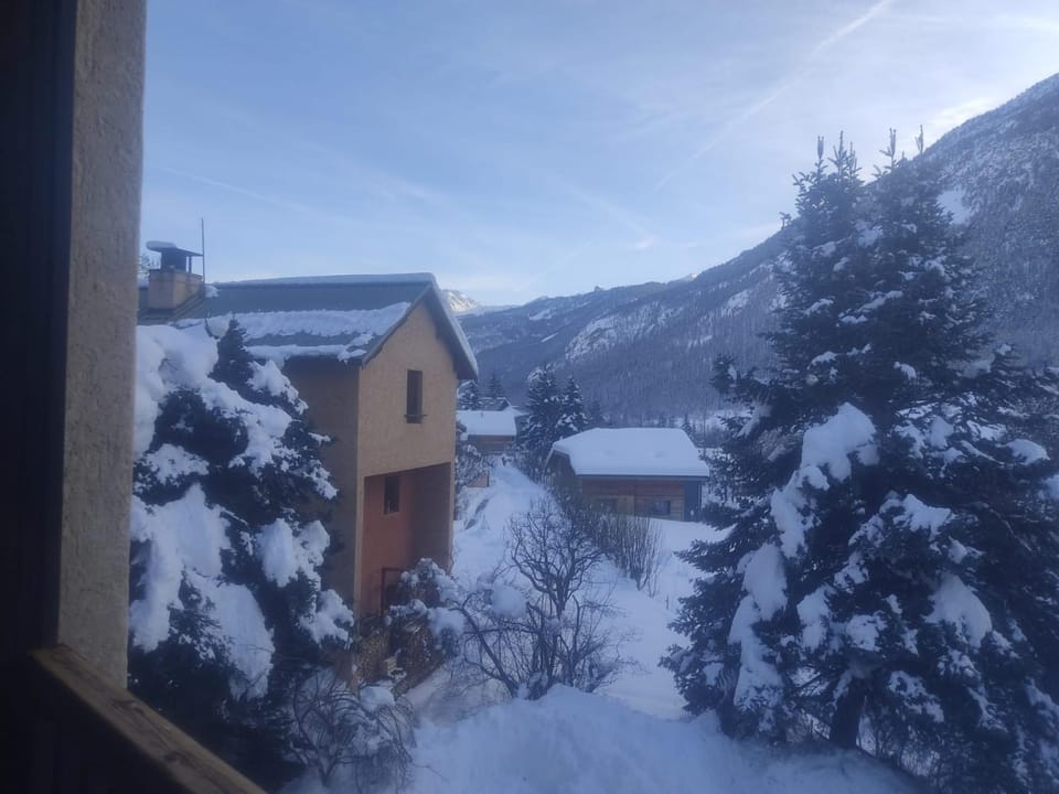 Natural landscape, Skiing, Skiing, Balcony/Terrace, Mountain view