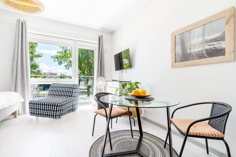 Bed, TV and multimedia, Balcony/Terrace, Dining area