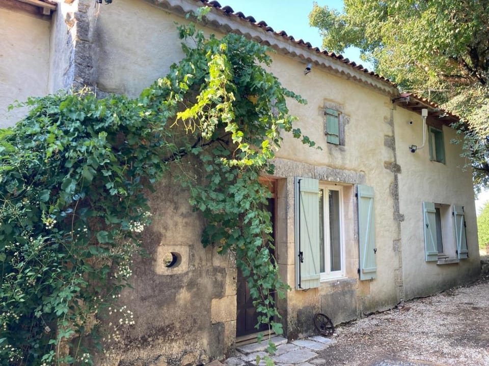 Property building, Facade/entrance, Garden, View (from property/room)