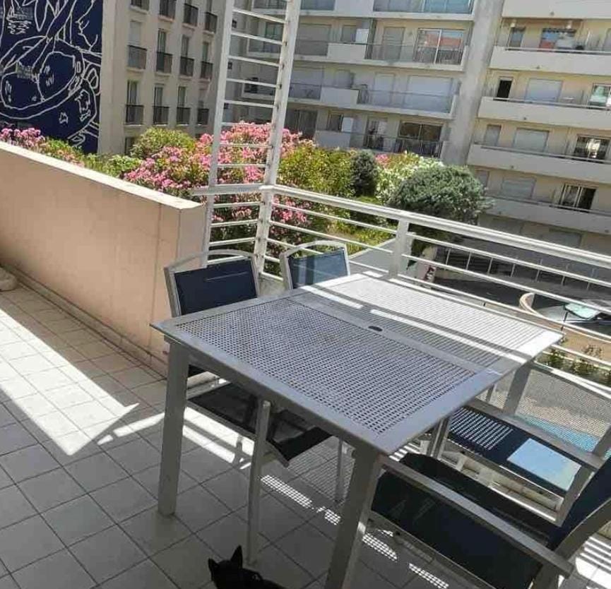 Appartamento tranquillo, parcheggio, 150 metri dal mare, piscina Apartment in Cannes