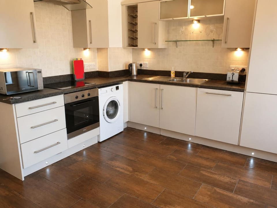 Seaview Haven-2 Minute Walk to Seafront-Free Parking House in Portstewart