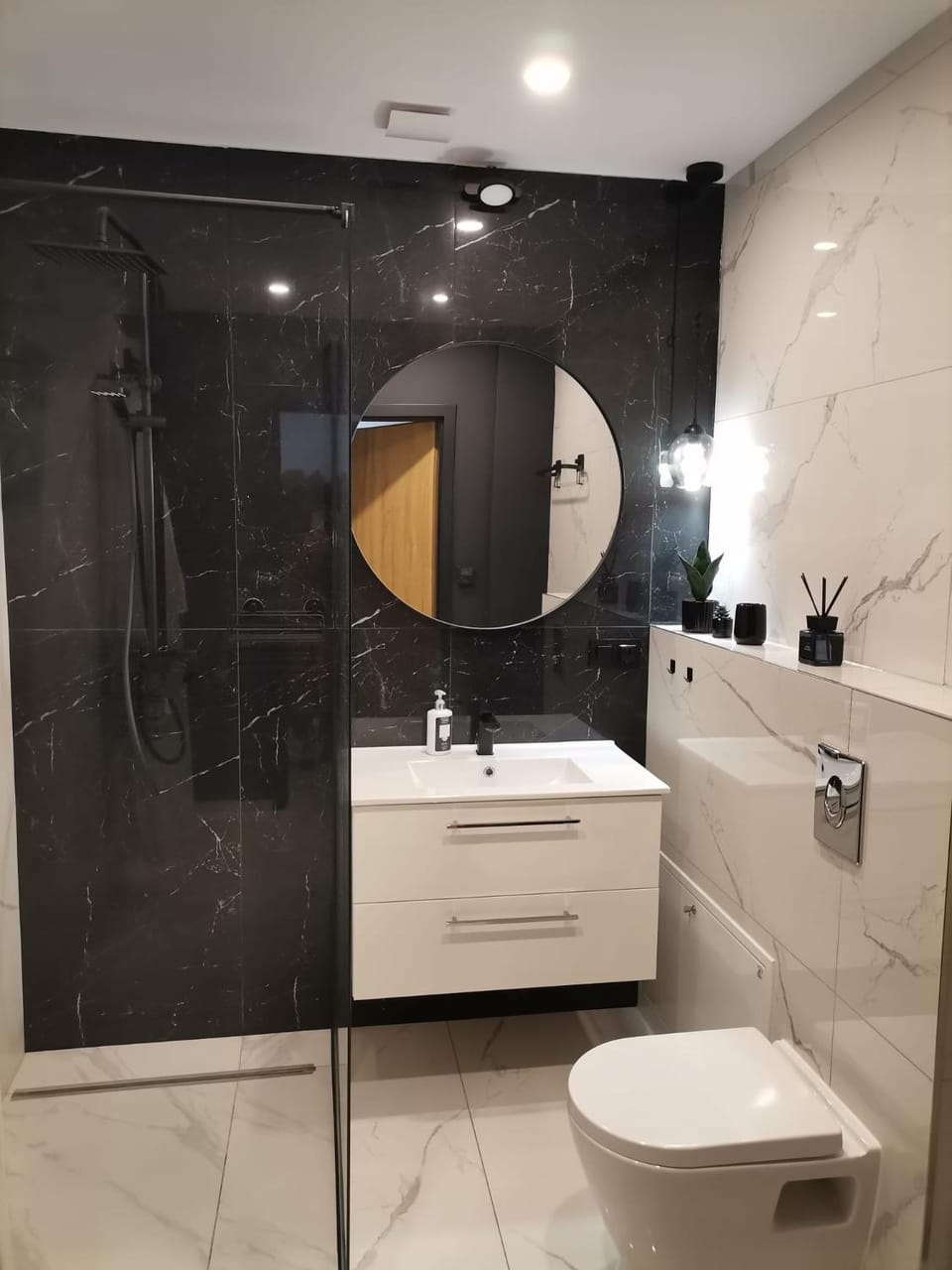 Shower, Toilet, Bathroom