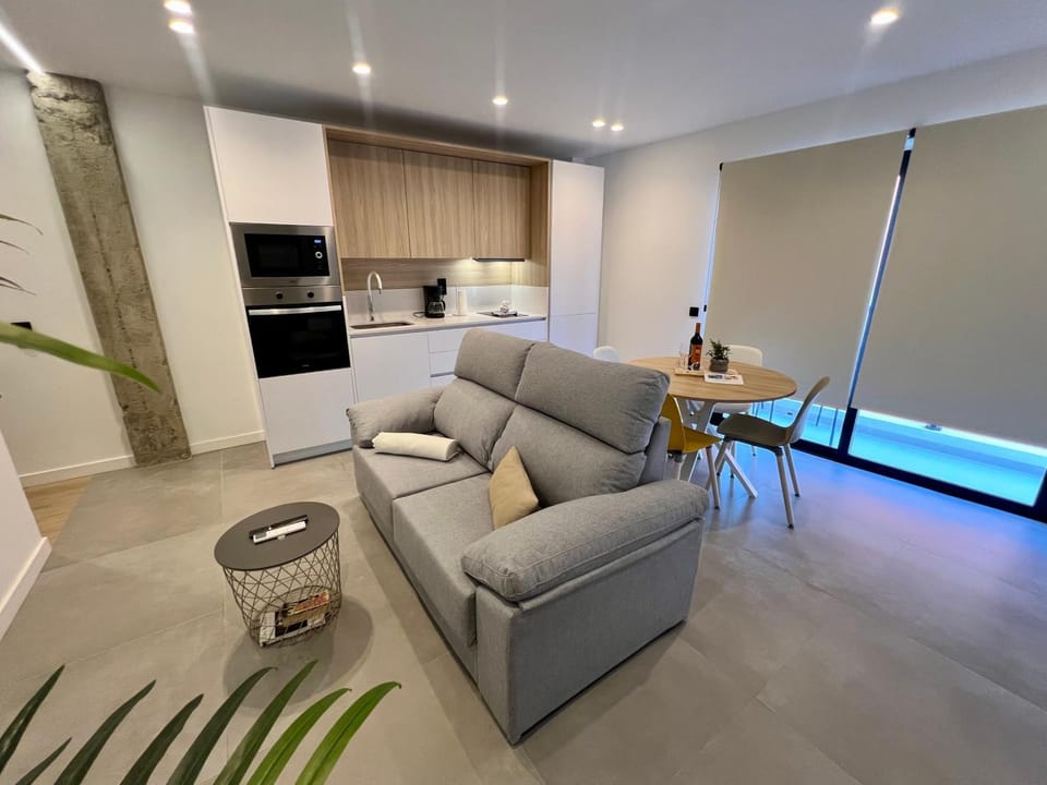 TV and multimedia, Living room, microwave, oven