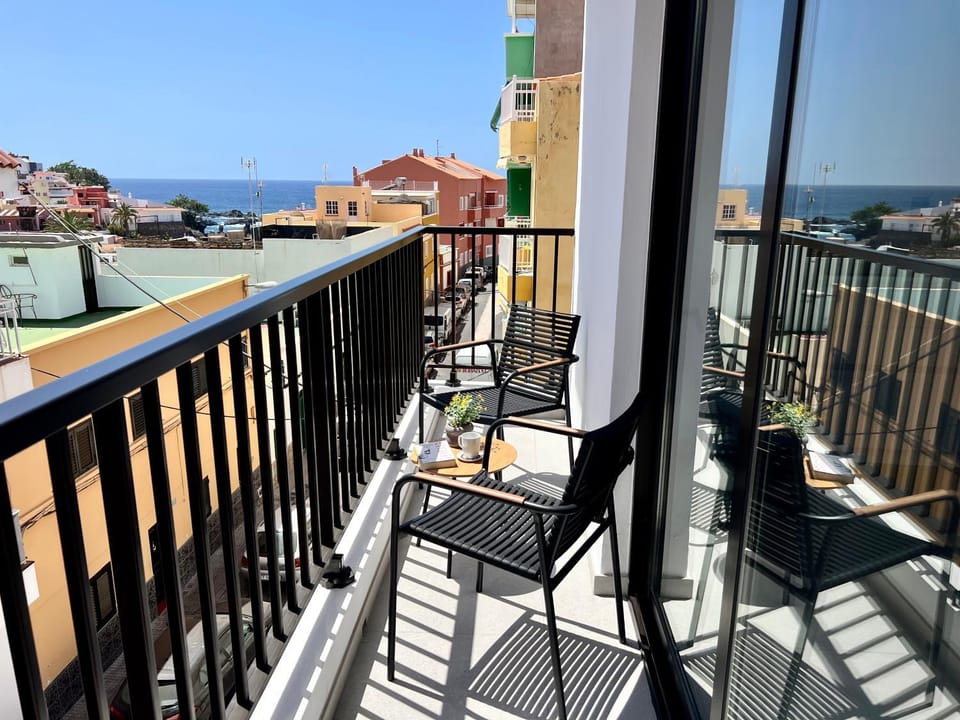 Day, View (from property/room), Balcony/Terrace, Sea view