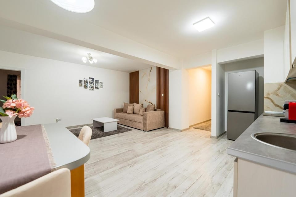 Fortuna Park Apartman Apartment in Brașov County