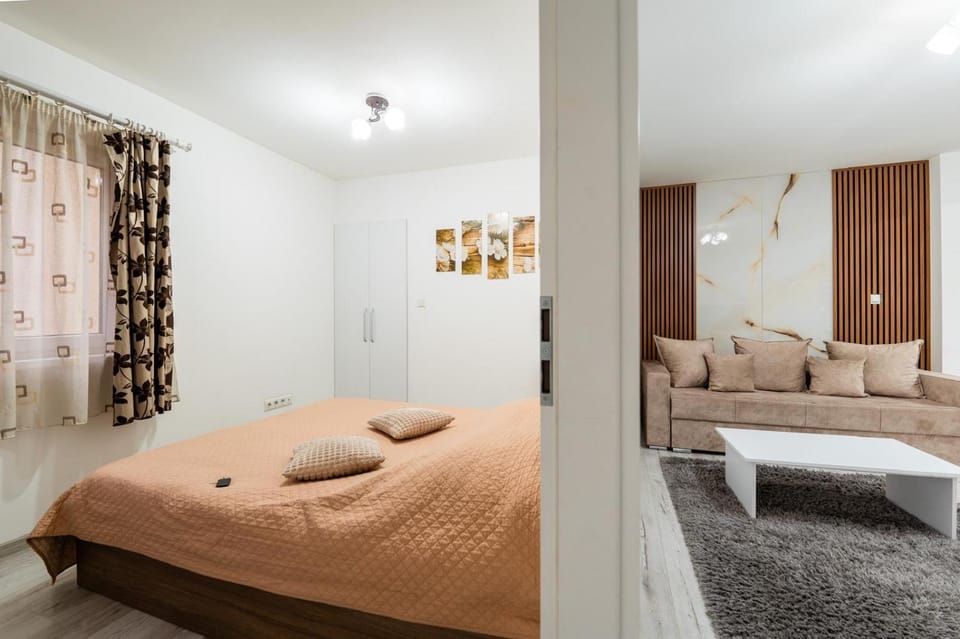 Fortuna Park Apartman Apartment in Brașov County