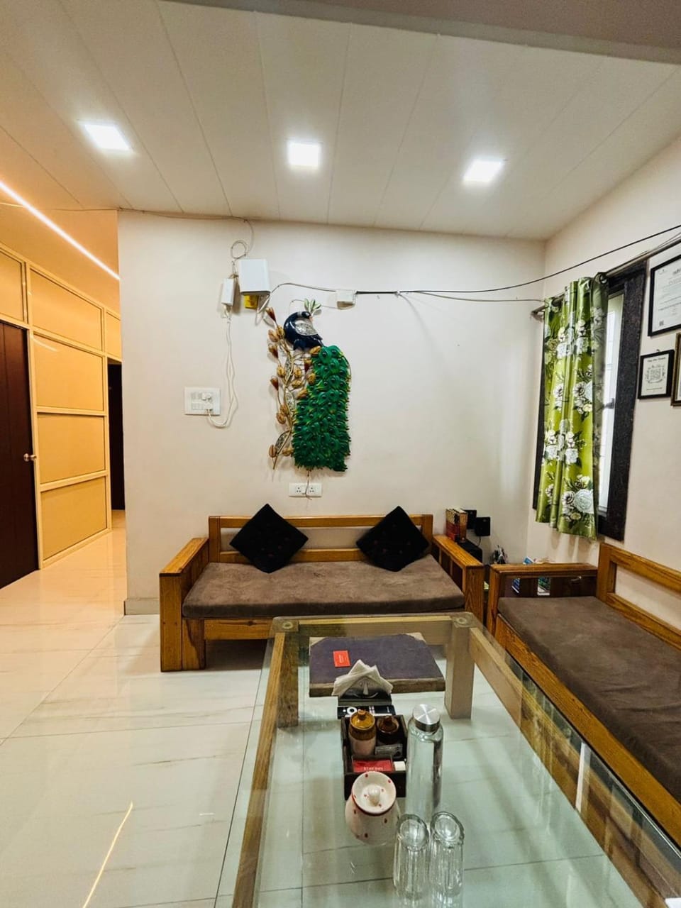 Living room, Dining area