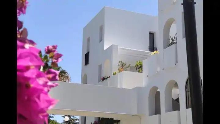 Fabuloso y amplio Duplex en Urb Jardines de Sotogrande Apartment in Andalusia