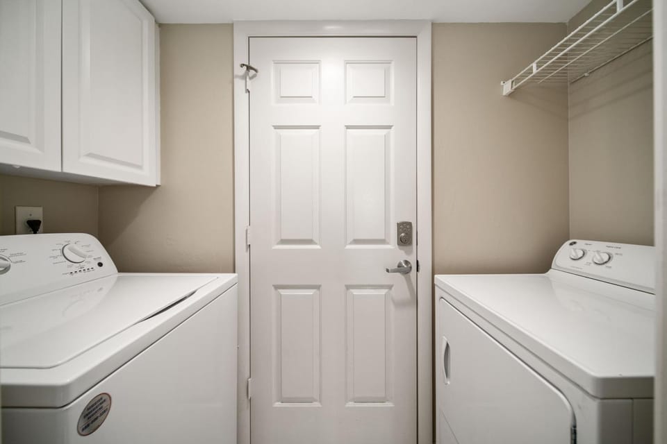 laundry, washing machine, dryer