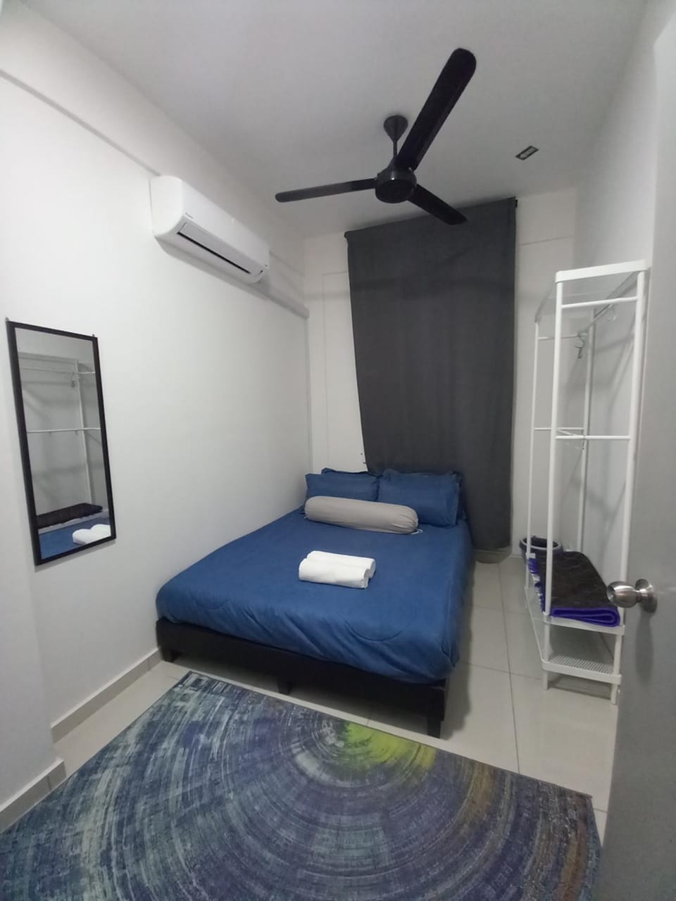 Bed, Photo of the whole room, Bedroom, towels, air conditioner