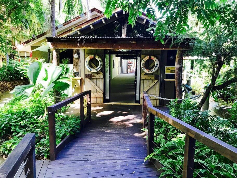 Private Hotel Studio Apartment - Full Kitchen Apartment in Port Douglas