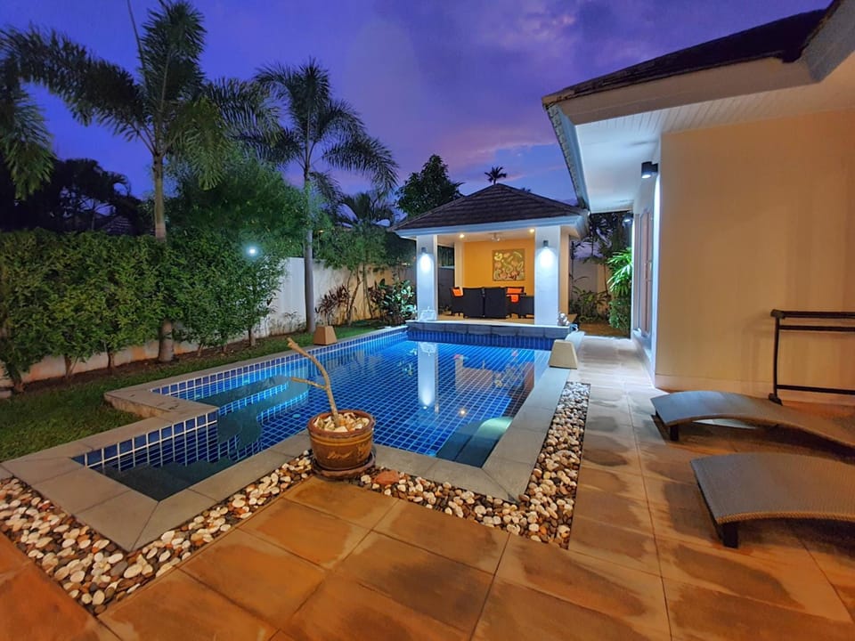 Property building, Swimming pool