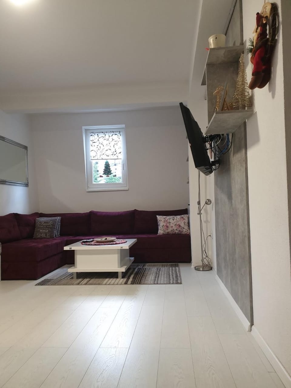 TV and multimedia, Living room, Seating area