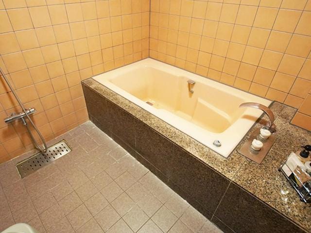 Open Air Bath