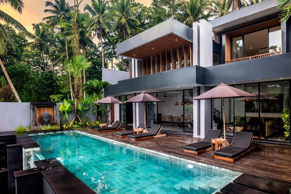 Property building, Pool view, Swimming pool, sunbed