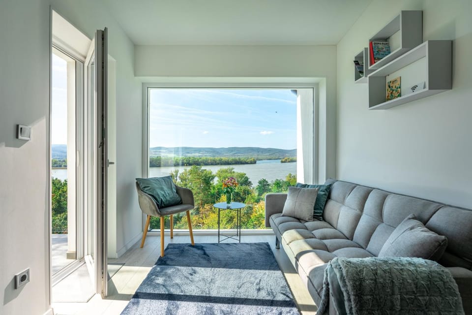 Natural landscape, View (from property/room), Balcony/Terrace, Living room