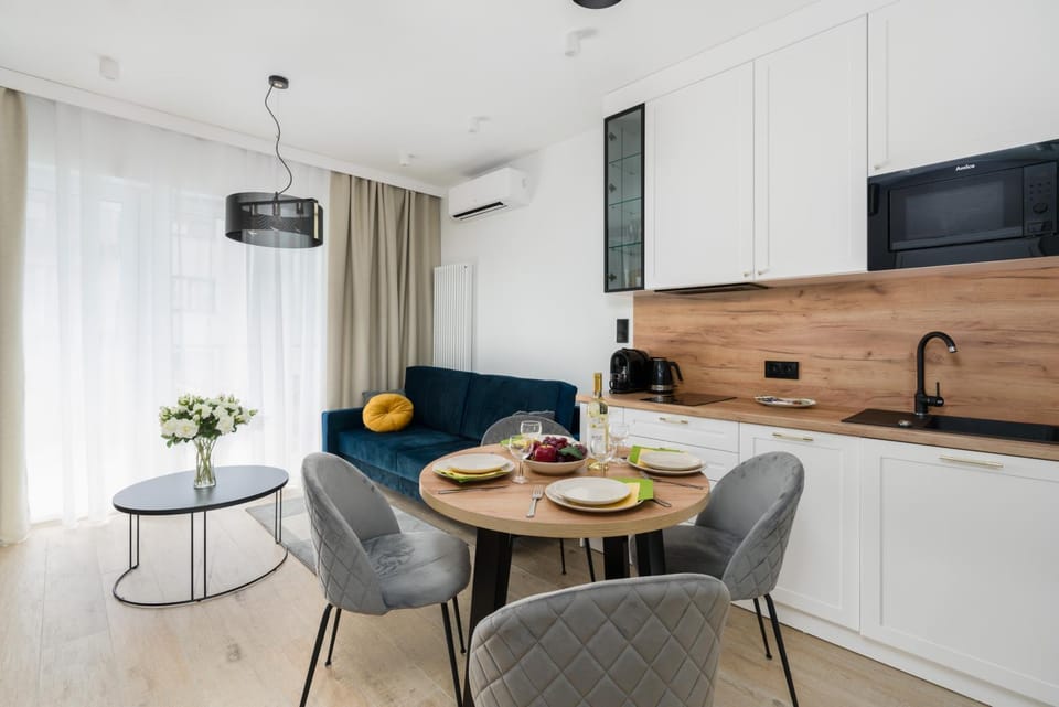 Kitchen or kitchenette, Living room, Dining area