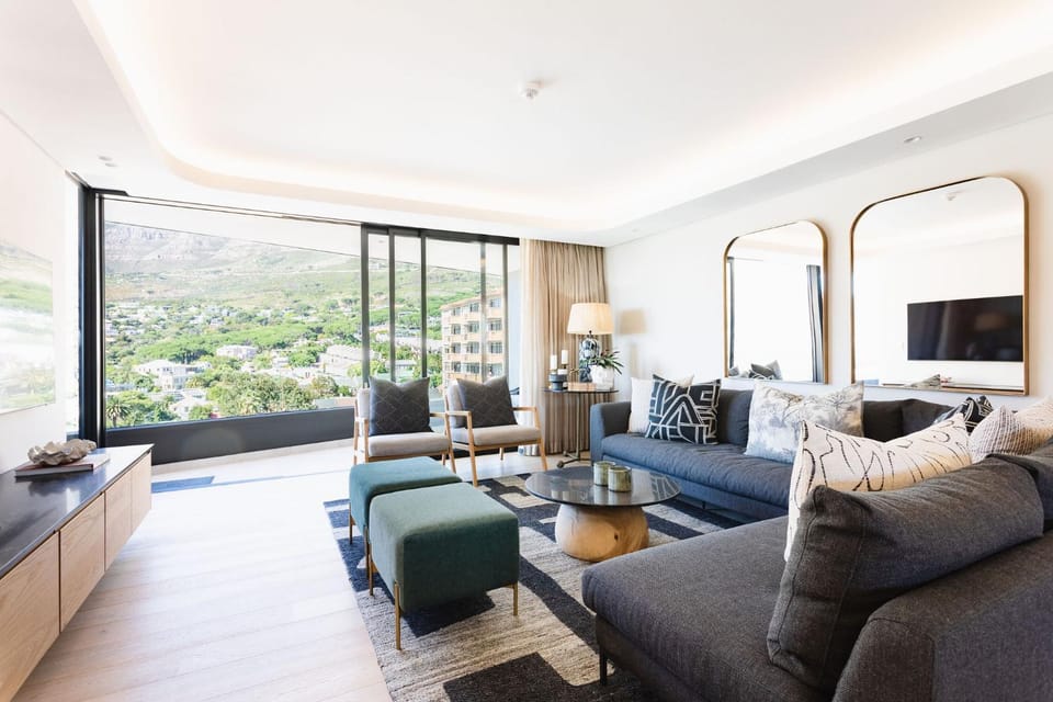 Living room, Mountain view