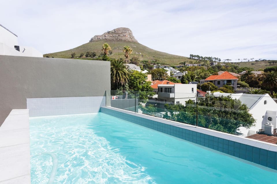 Balcony/Terrace, Mountain view, Pool view, Swimming pool