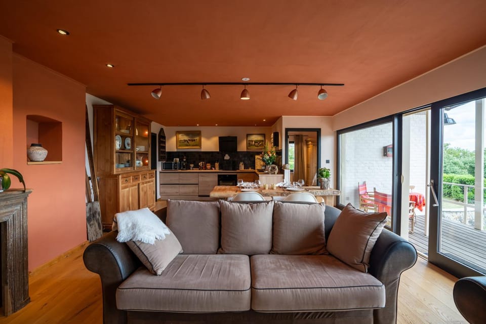 La Villa Ava House in Wallonia, Belgium