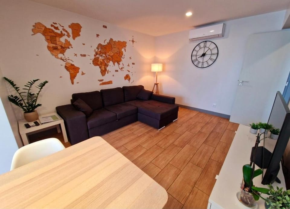 Franckie's by the beach - Praia da Rocha - 5 minutes walking to the beach Apartment in Portimao