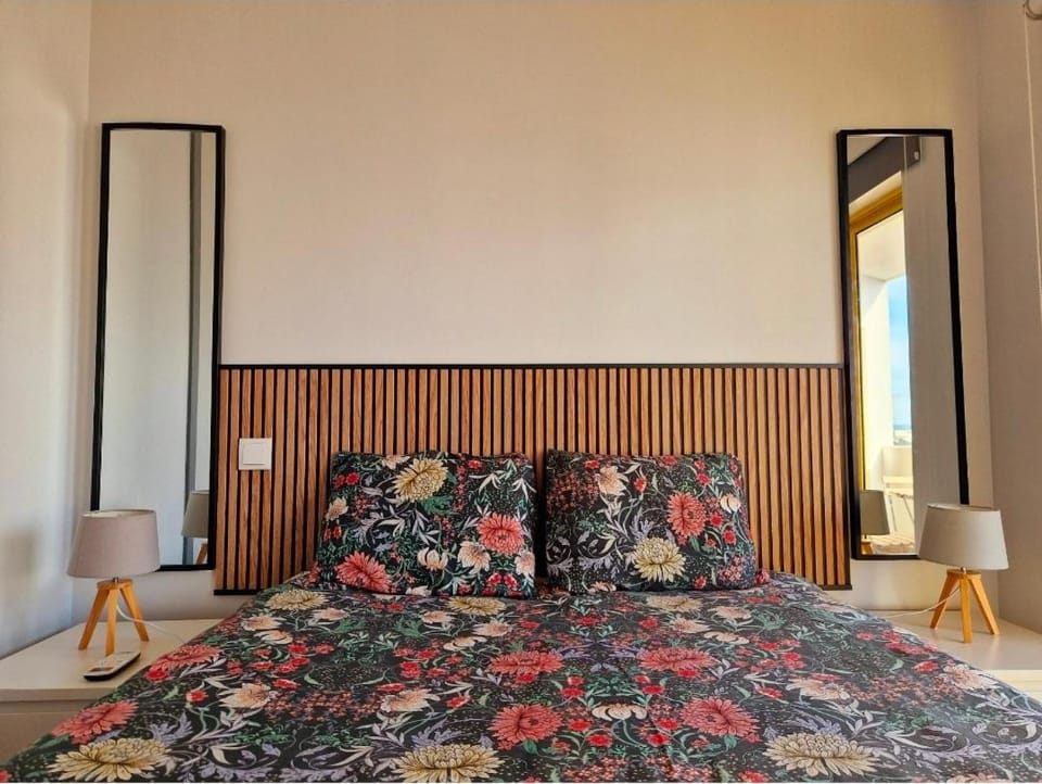 Franckie's by the beach - Praia da Rocha - 5 minutes walking to the beach Apartment in Portimao